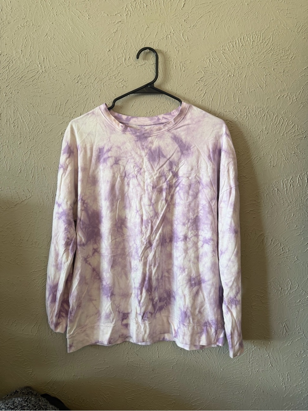 Time and Tru Lavender Tie-Dye Long Sleeve Crewneck Top